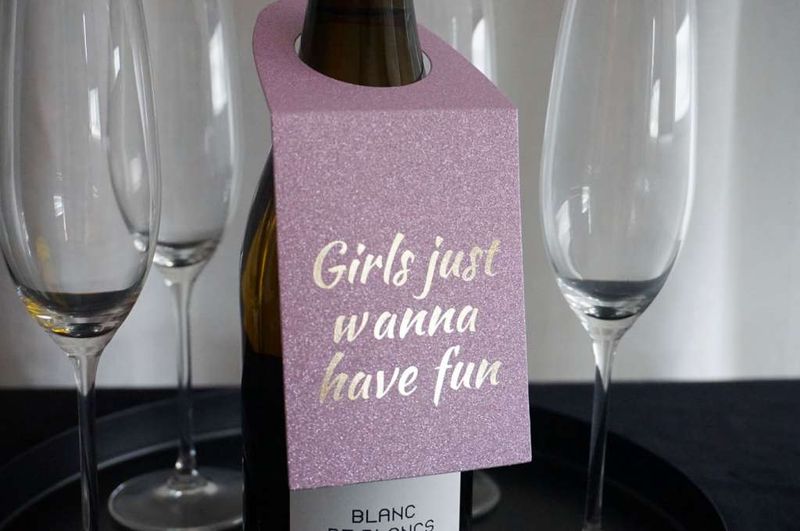 Flaskekort, Girls just wanna fun