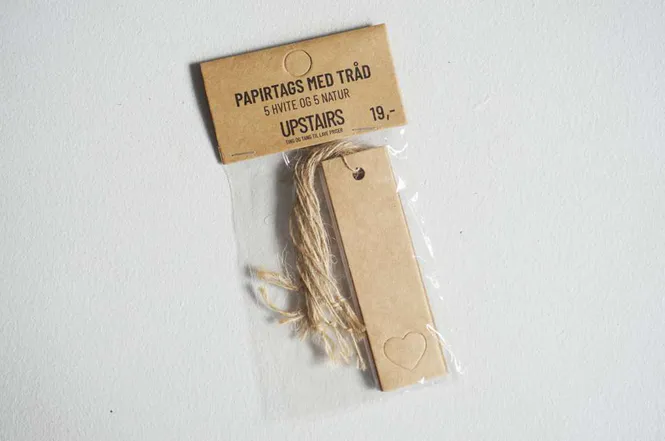 Hovedbilde Tags med tråd, 10 stk, 2,5 x 9 cm, utstampet ...